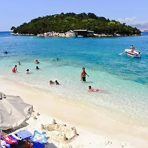 Petro's Ksamil
